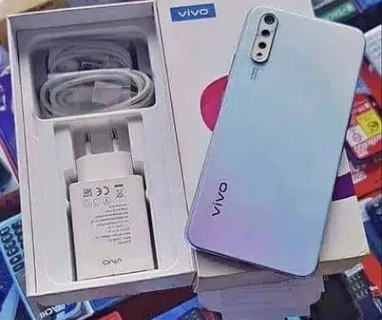 Vivo Y83 6gb 128gb dual sim box all accessories pta approved